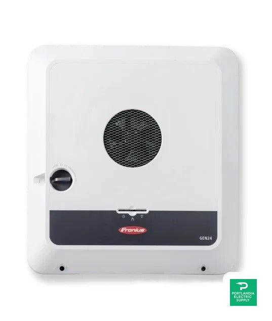 Fronius Primo GEN24 7.7 Plus String Inverter - 4210143802 — front view