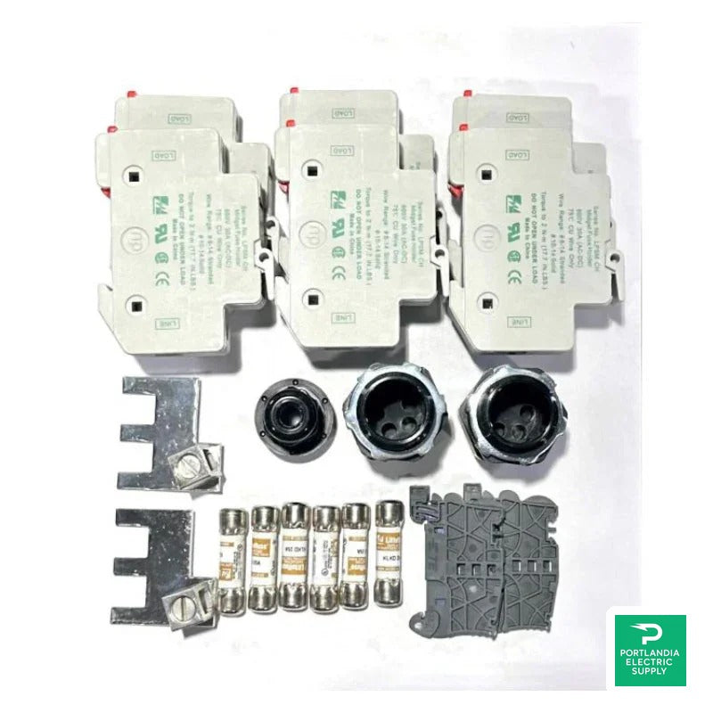 Soladeck 0 Contains (6)fuse holder (2)bus bar (2)0.5 fitting 5.6mm 3 hol - 1633 — front view