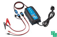 Victron Blue Smart IP65 Charger 12/15 + DC connector 120VAC - BPC121531104R — front view